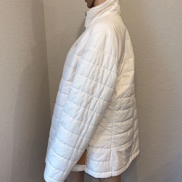 NorthFace Gardenia White Reversible Jacket-NWT - Picture 3 of 15